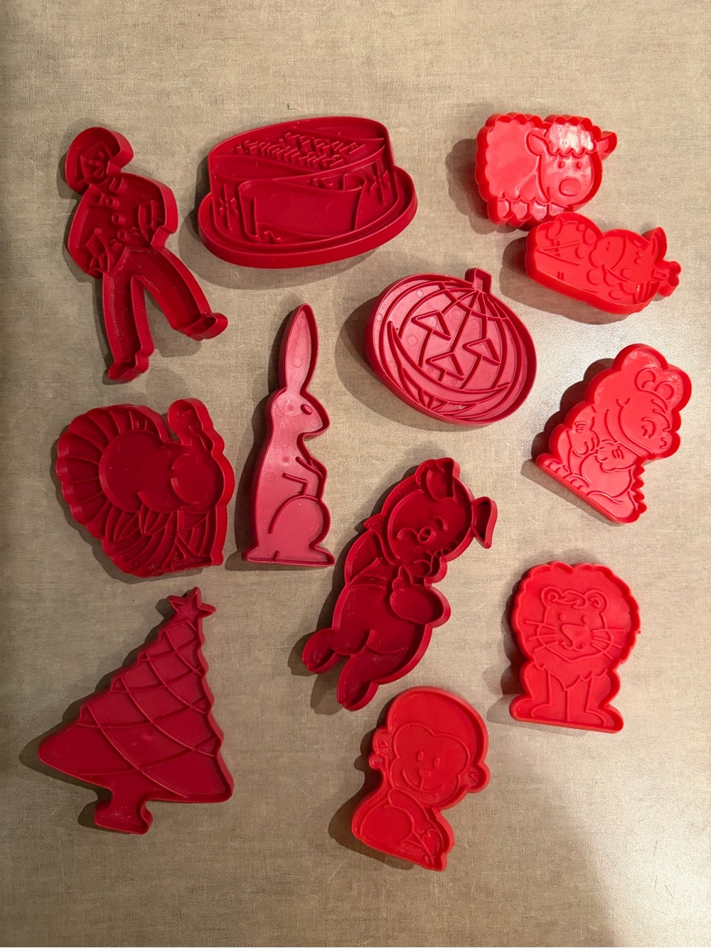 Vintage Red Plastic Cookie Cutters Lot - Holiday & Animals (Tupperware & HRM)